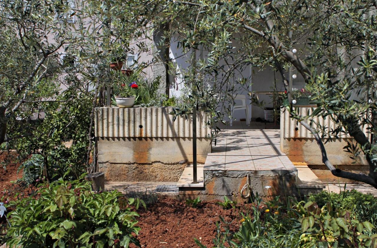 Apartments And Rooms With Parking Space Krk - 5294 Veglia Exterior foto