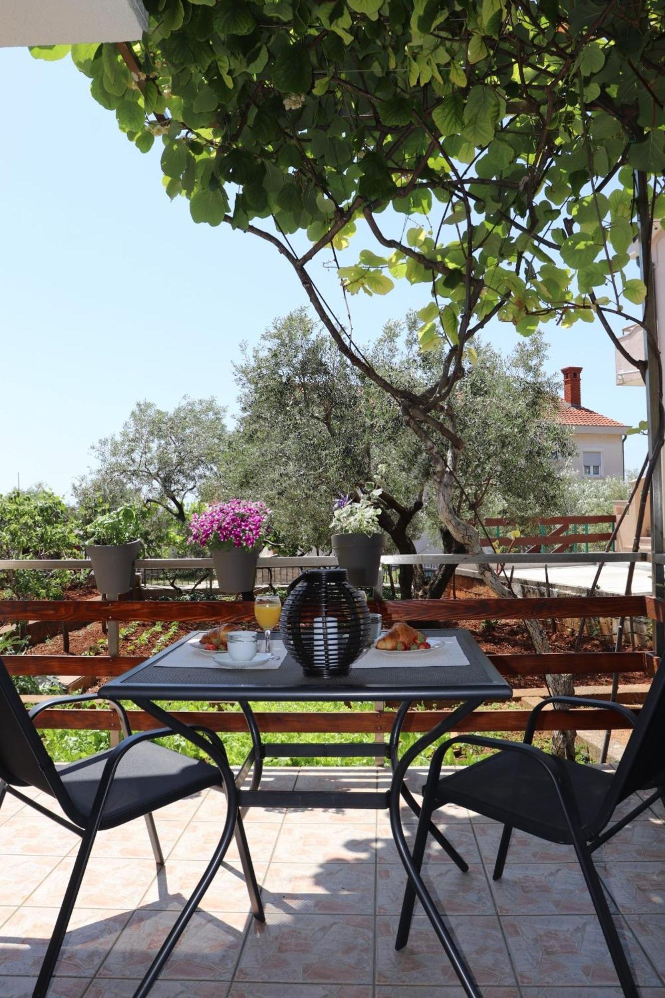 Apartments And Rooms With Parking Space Krk - 5294 Veglia Exterior foto
